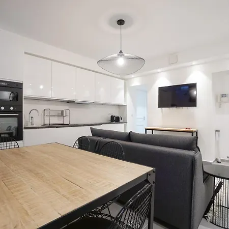 Modern Duplex Close To The Eiffel Tower Apartment Paris