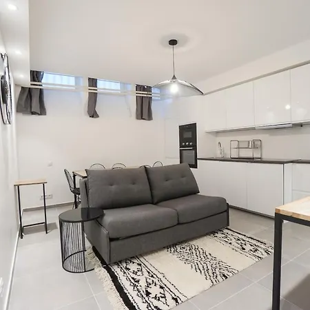 Modern Duplex Close To The Eiffel Tower Apartment *