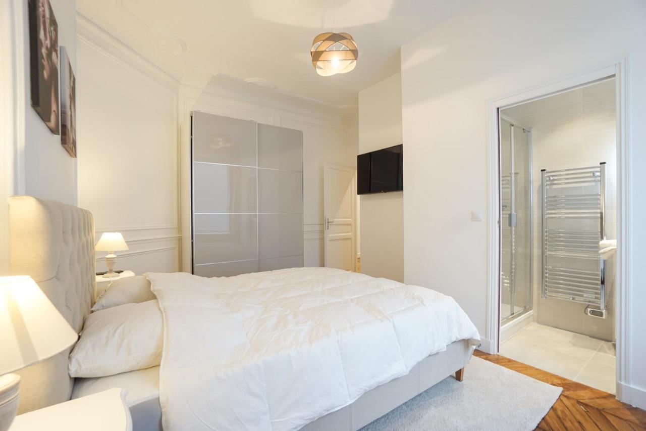 Appartamento Modern Duplex Close To The Eiffel Tower Parigi
