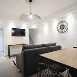 Modern Duplex Close To The Eiffel Tower