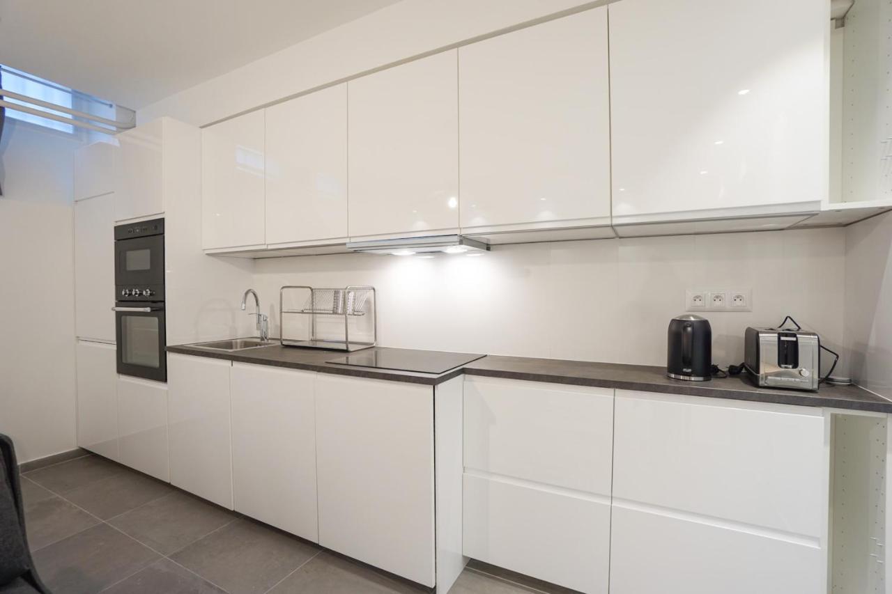 Modern Duplex Close To The Eiffel Tower