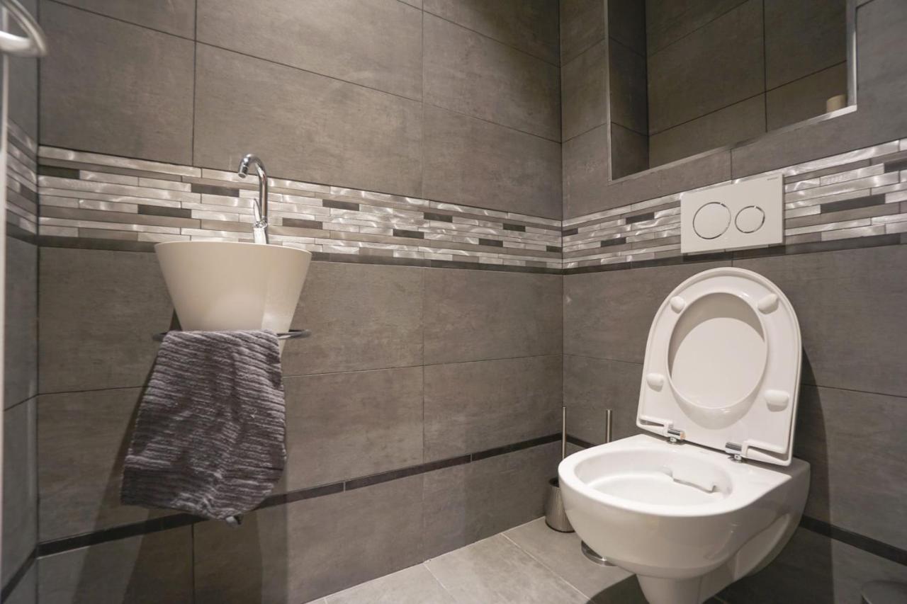 Modern Duplex Close To The Eiffel Tower *